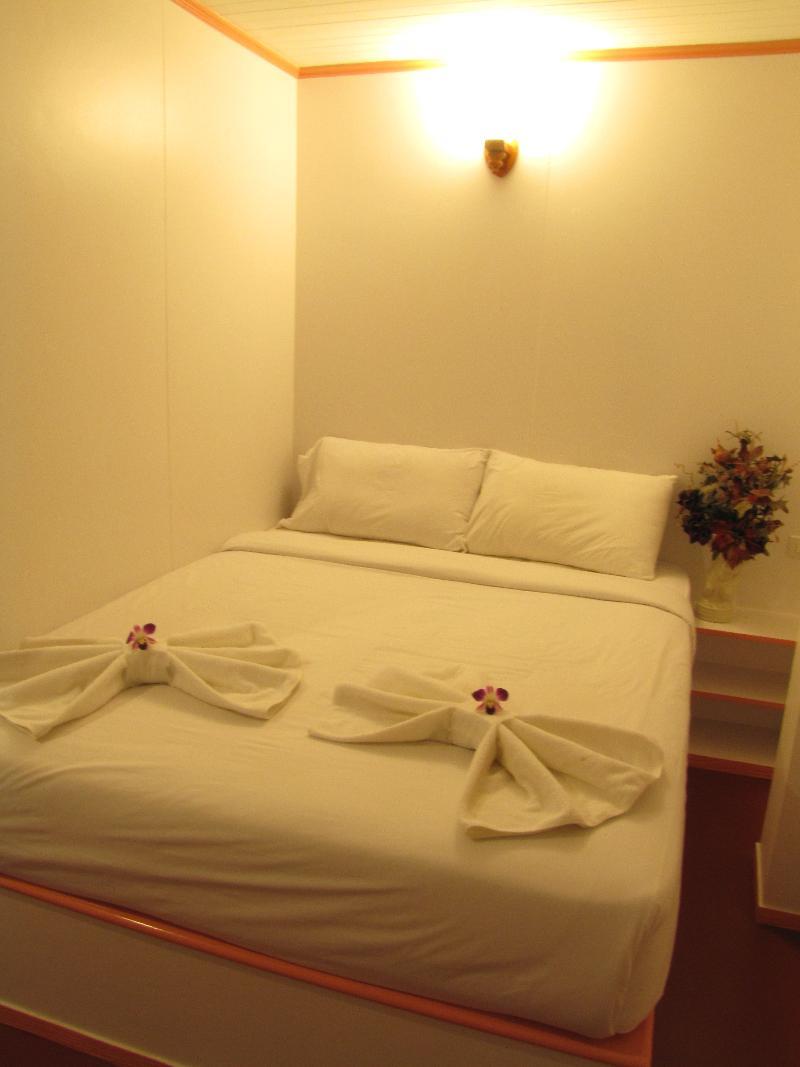 Mod Guesthouse Hua Hin Bagian luar foto
