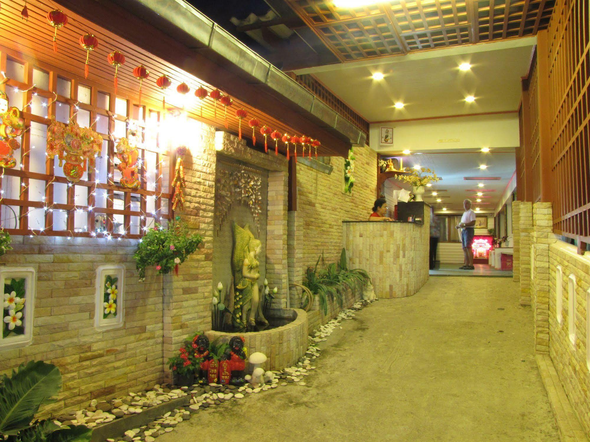 Mod Guesthouse Hua Hin Bagian luar foto