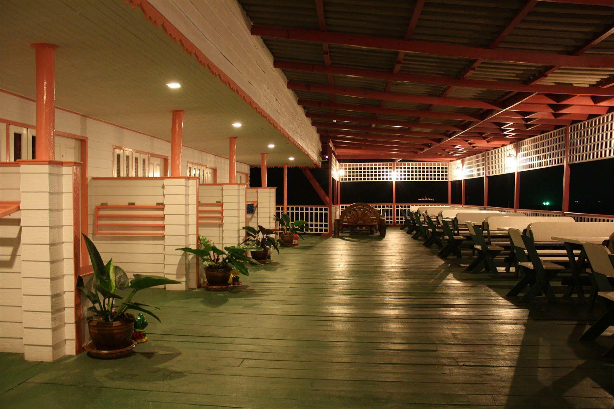 Mod Guesthouse Hua Hin Bagian luar foto
