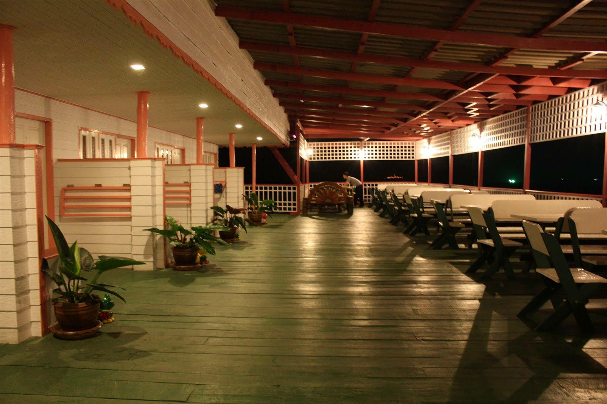 Mod Guesthouse Hua Hin Bagian luar foto